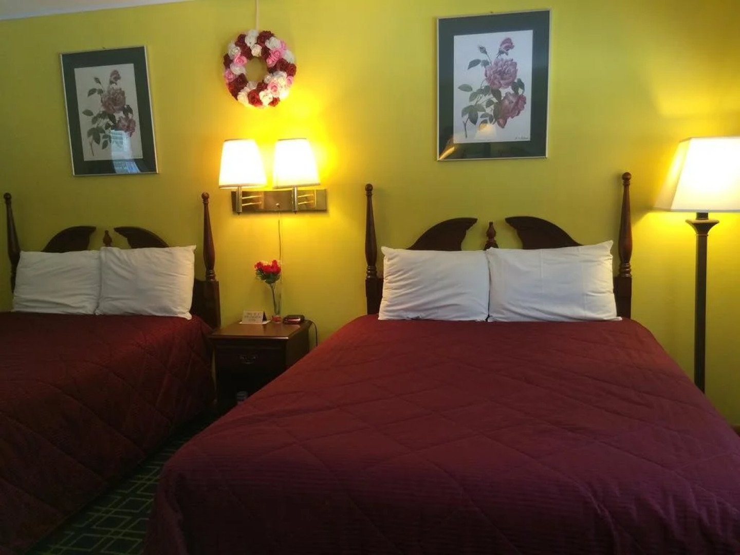 Perry's Motel and Cottages