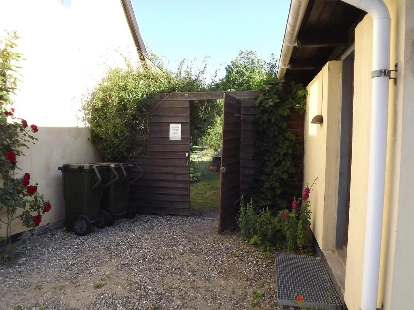 Fjellerup Kro Bed & Breakfast