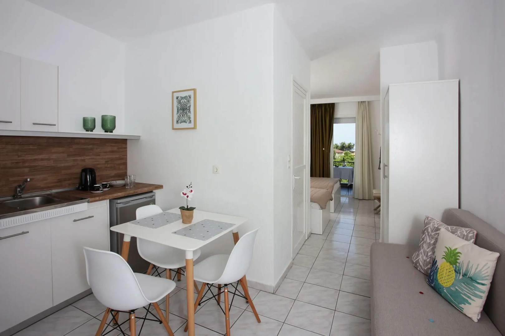 Anny Residences & Suites