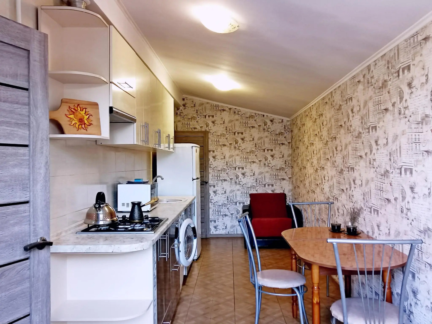 На 4-ой Новосёловской 4А