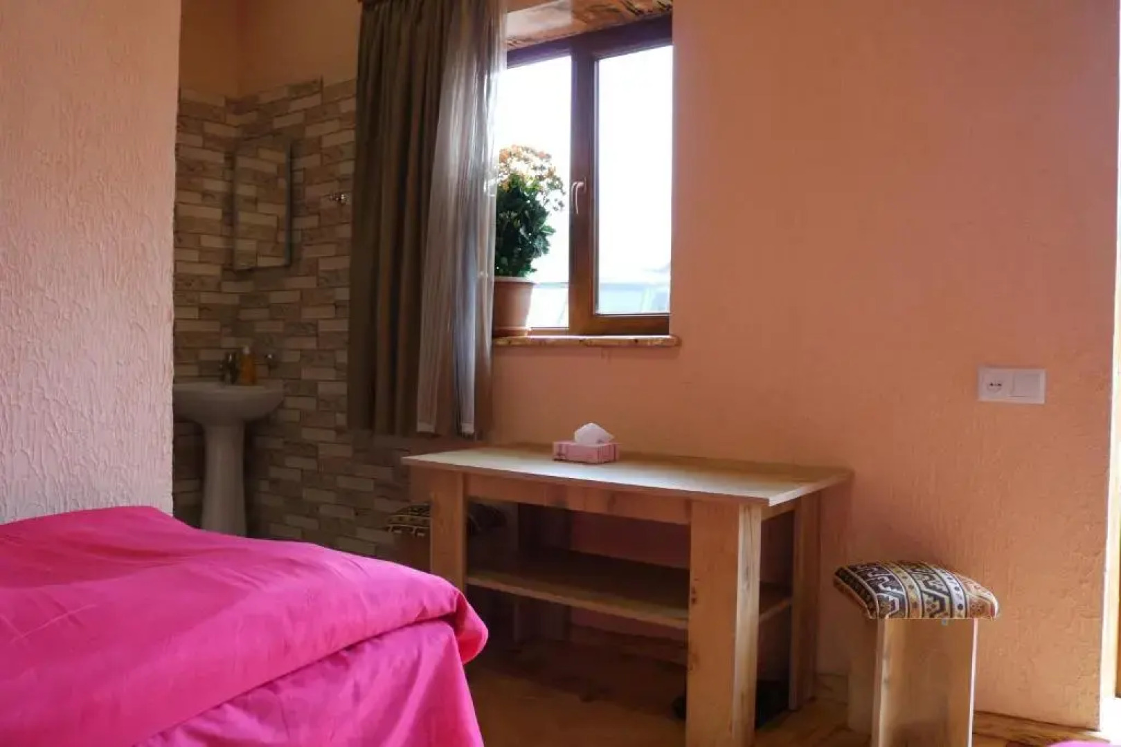 Saro B&B And Safari Tours