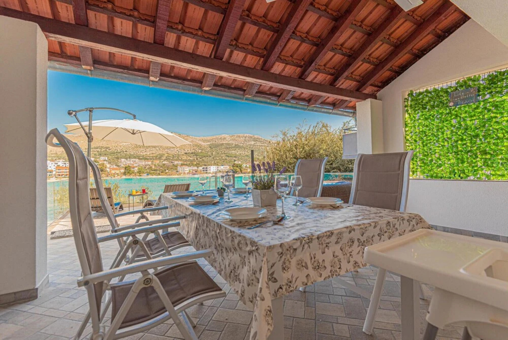 Amazing Home in Grebastica With Wifi and 4 Bedrooms