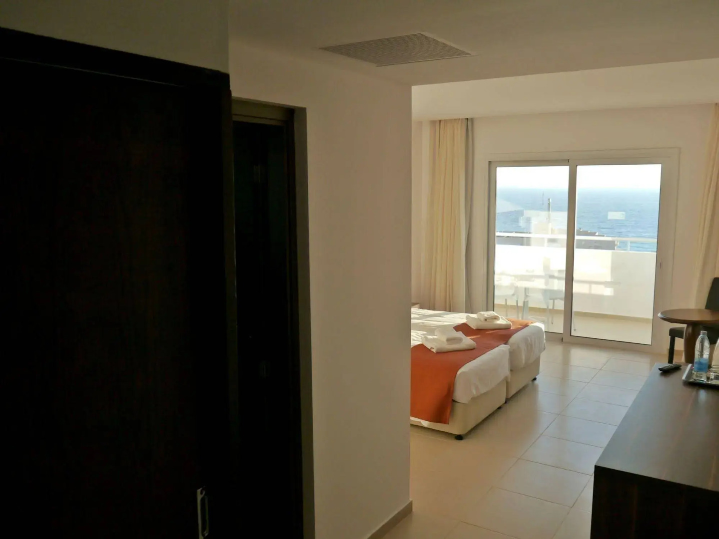 Theo Sunset Bay Hotel