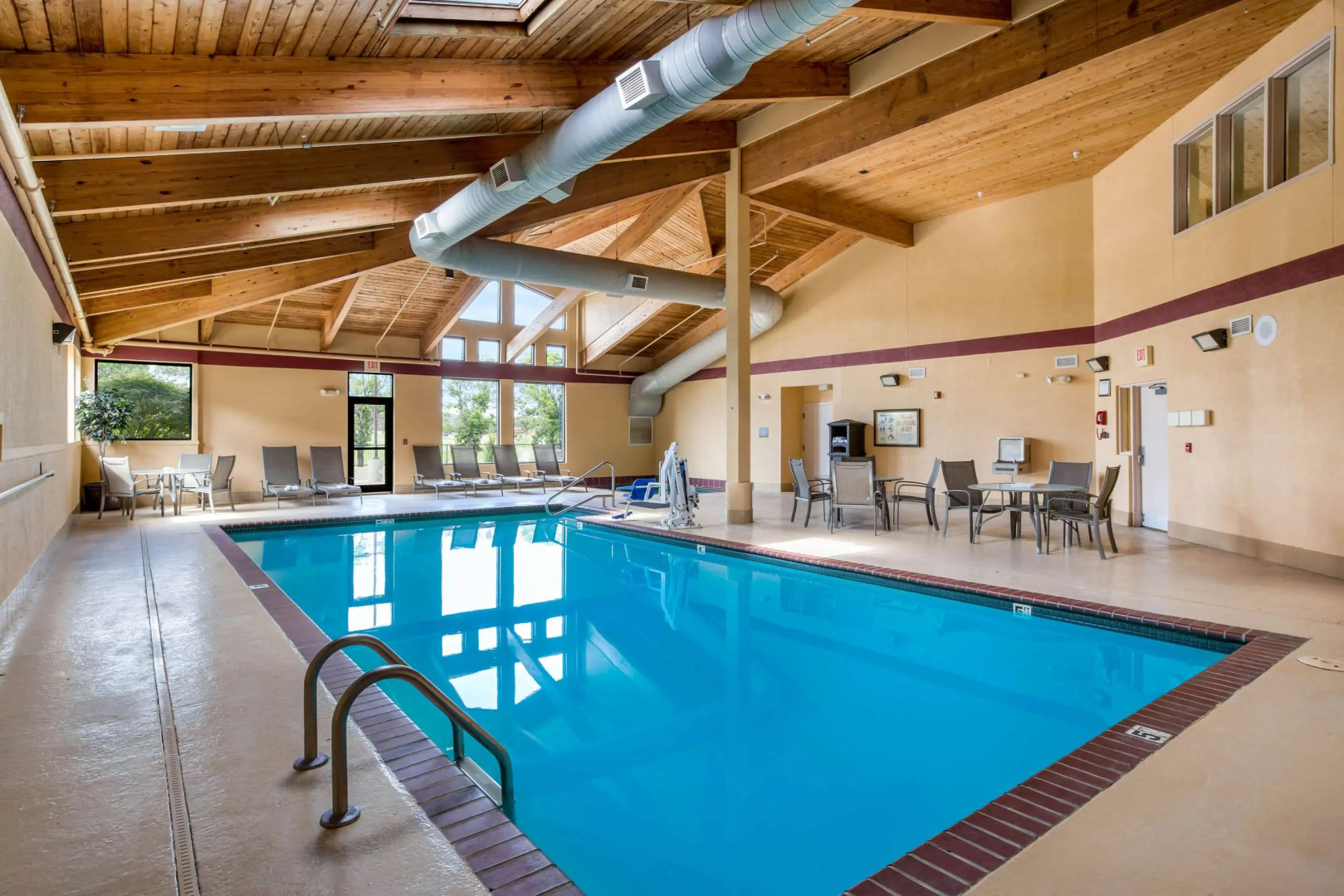 Quality Inn & Suites Lawrence - University Area