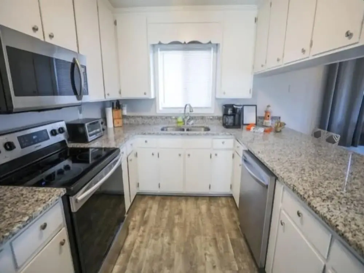 Carolina Ease - The Perfect Condo For An Easy Beach Getaway - Large Deck And Just Steps To The Beach! 3 Bedroom Apts by Redawning