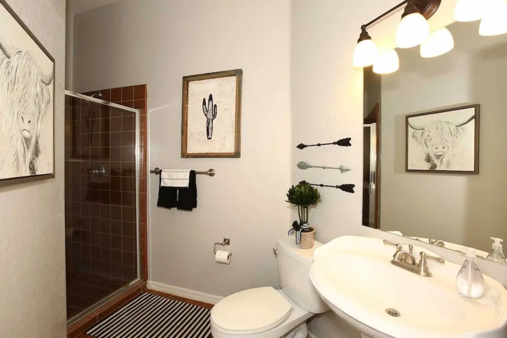 Mountain Majesty Escape: Queen Creek Home w/ Pool!