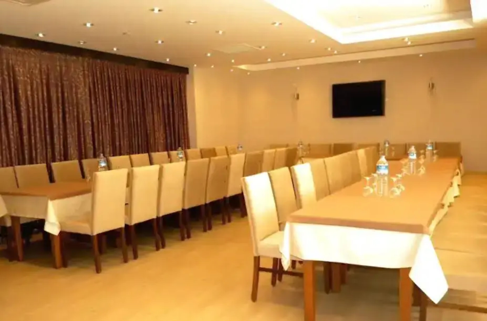 Vesta Fuar Hotel