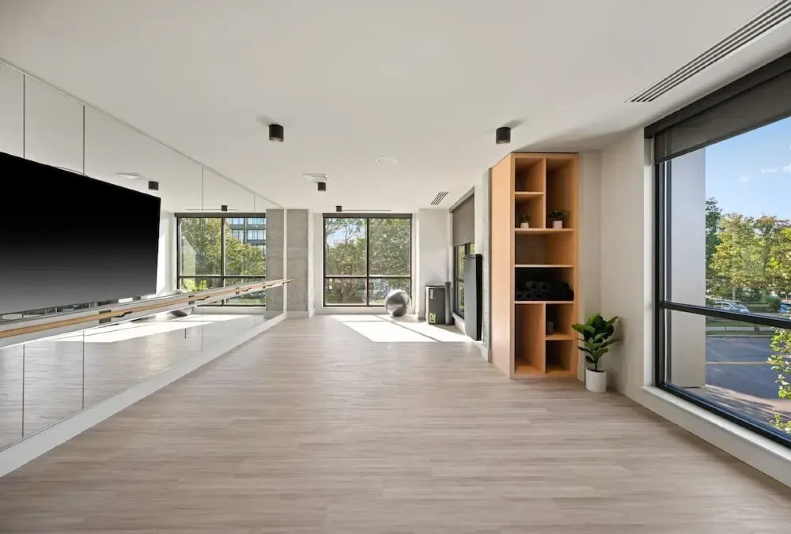 Luxury Apartments by Hyatus Boston Somerville