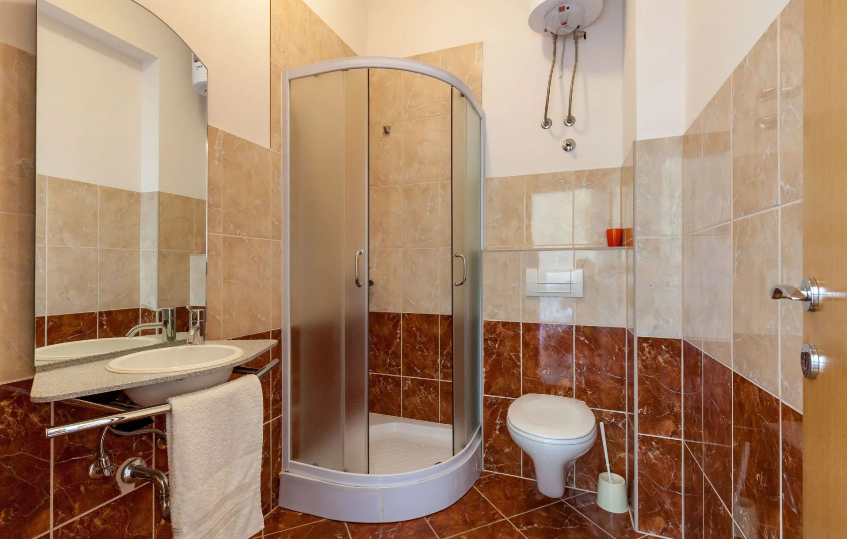 Apartment Ana - free parking: A4 Stanici, Riviera Omis