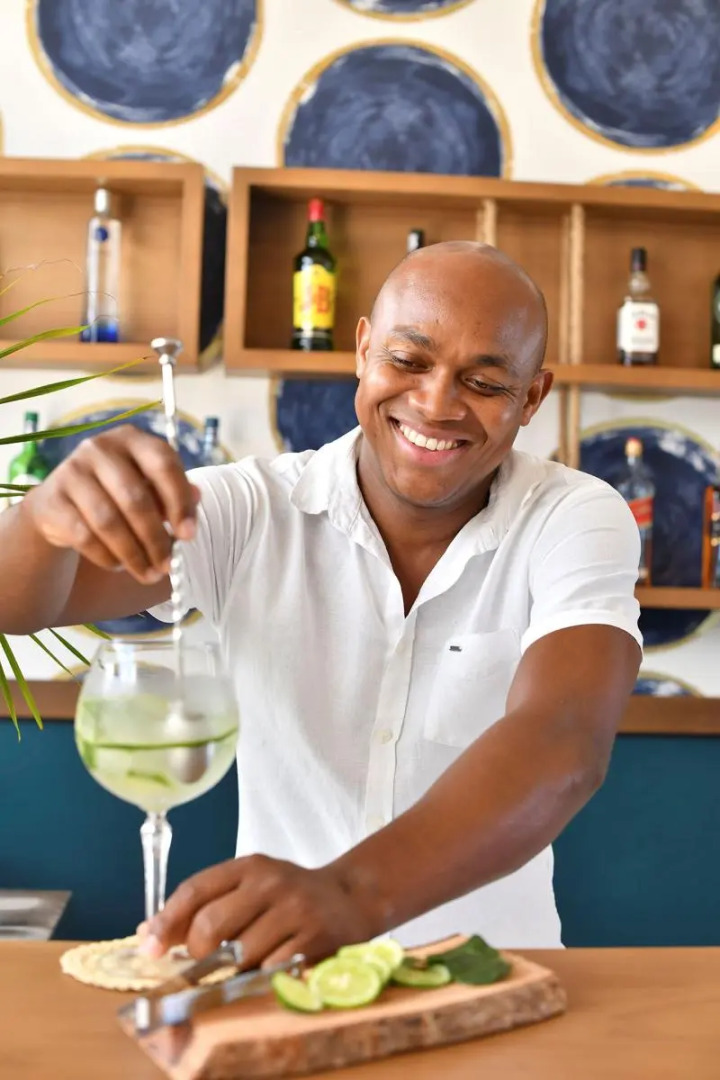 Constance Tekoma. Rodrigues