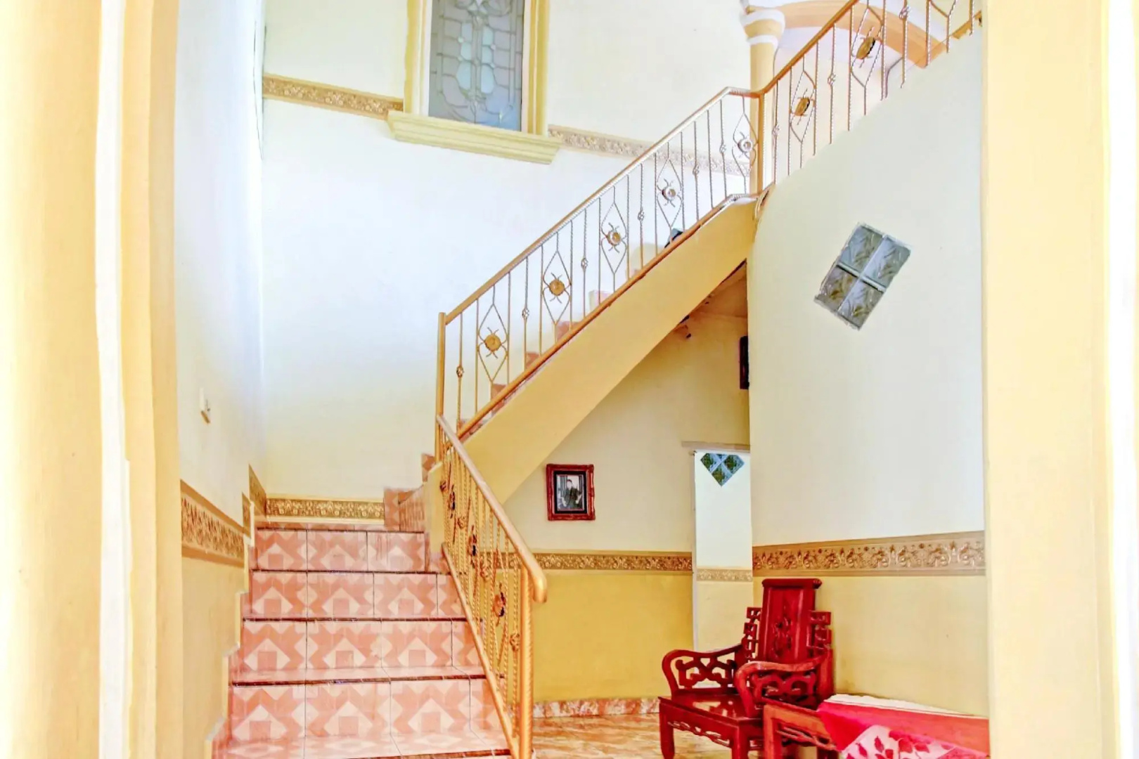 OYO 90307 Fj Alfaeyza Kost