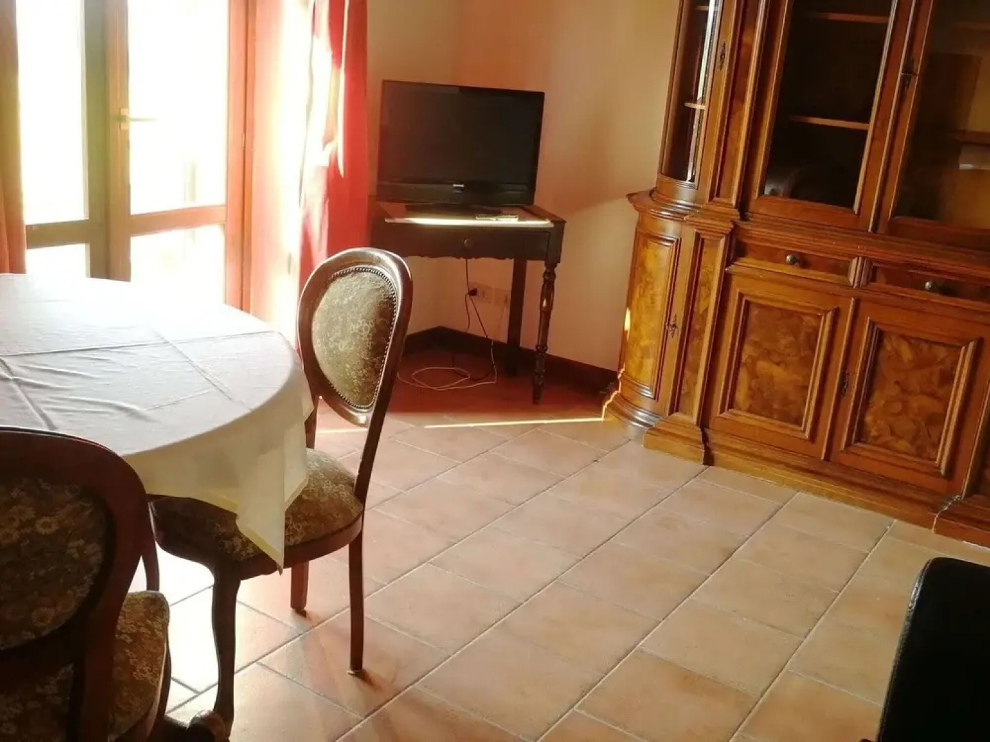 Heritage Apartment in Treia With Garden