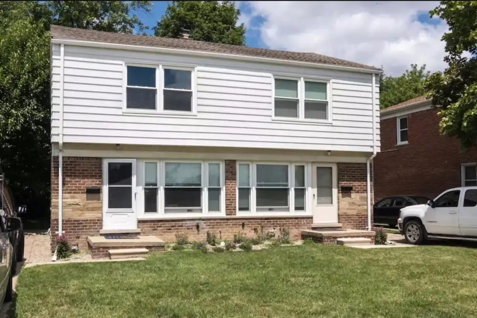 Two Bedroom West Stadium Bungalow - Unit 522