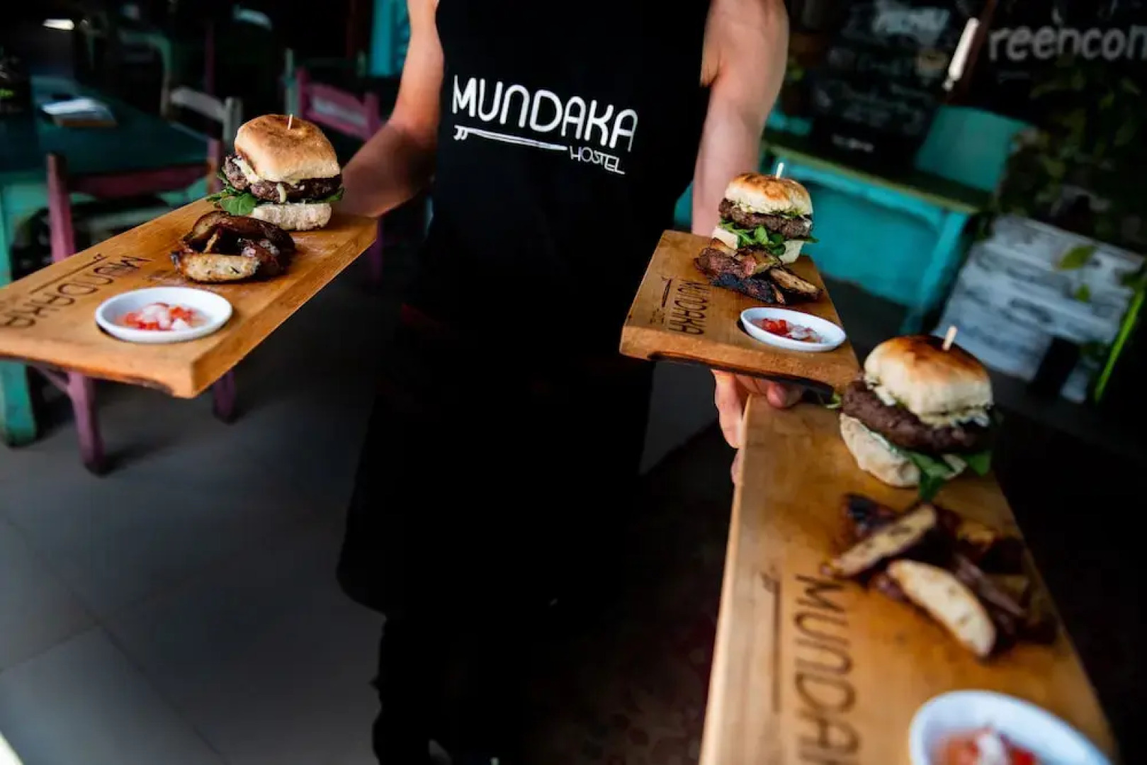 Mundaka Hostel y Bar - Adults Only