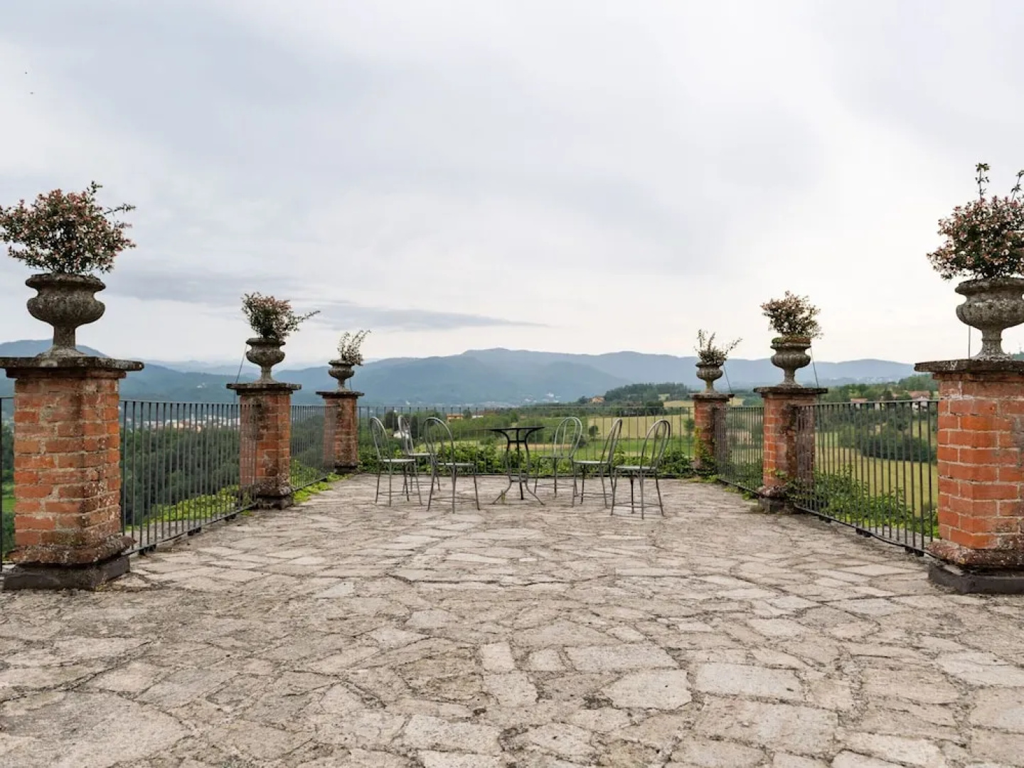 Mansion in Ovada With Pool and Scenic Hills