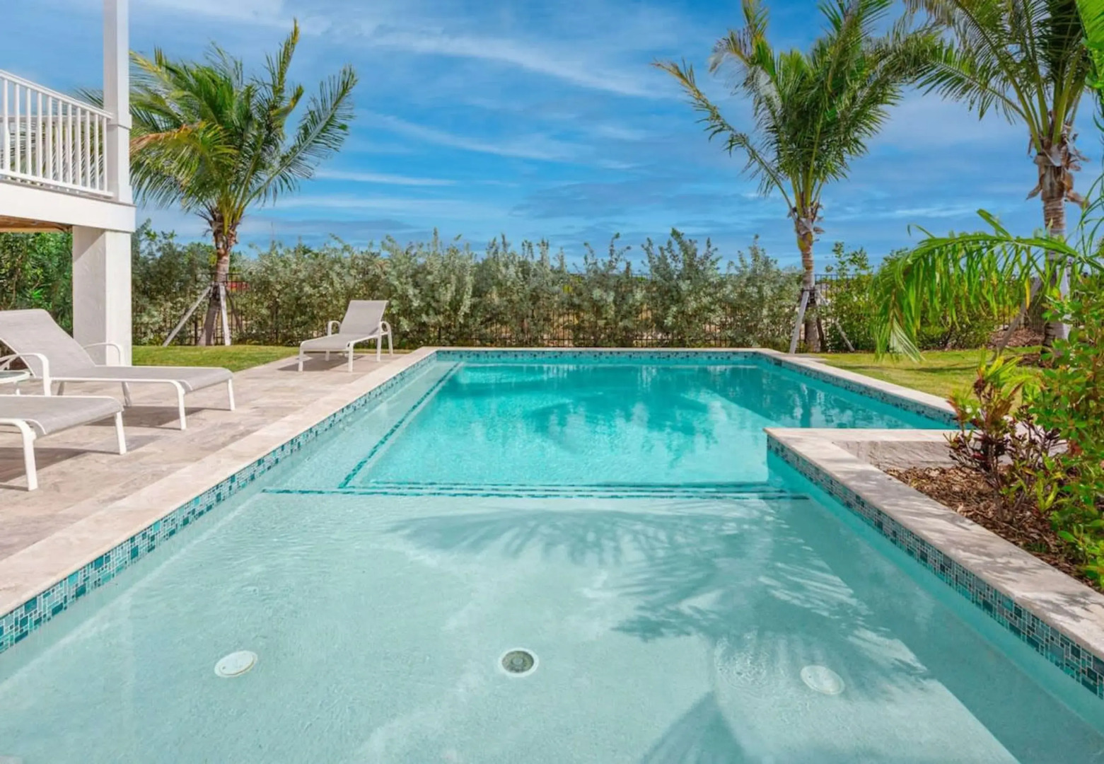 Mastway House by Brightwild Pool Dock