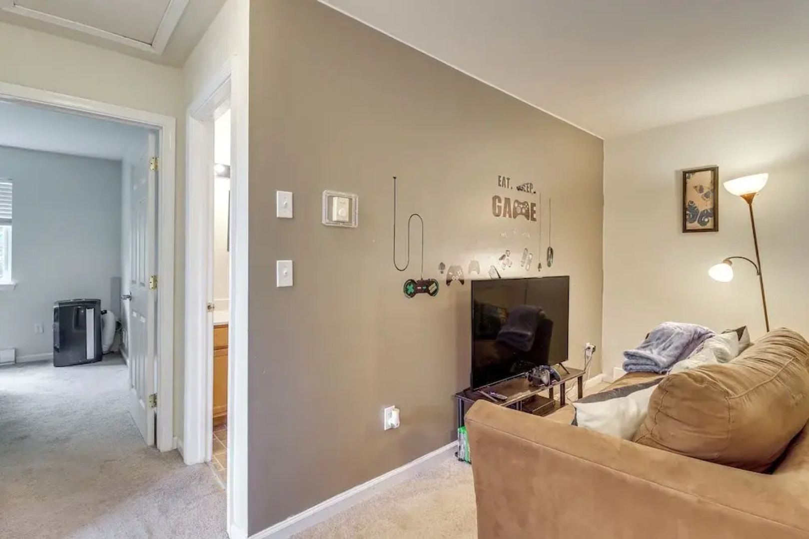 Family Retreat w/ 2 Game Rooms & Deck in Long Pond