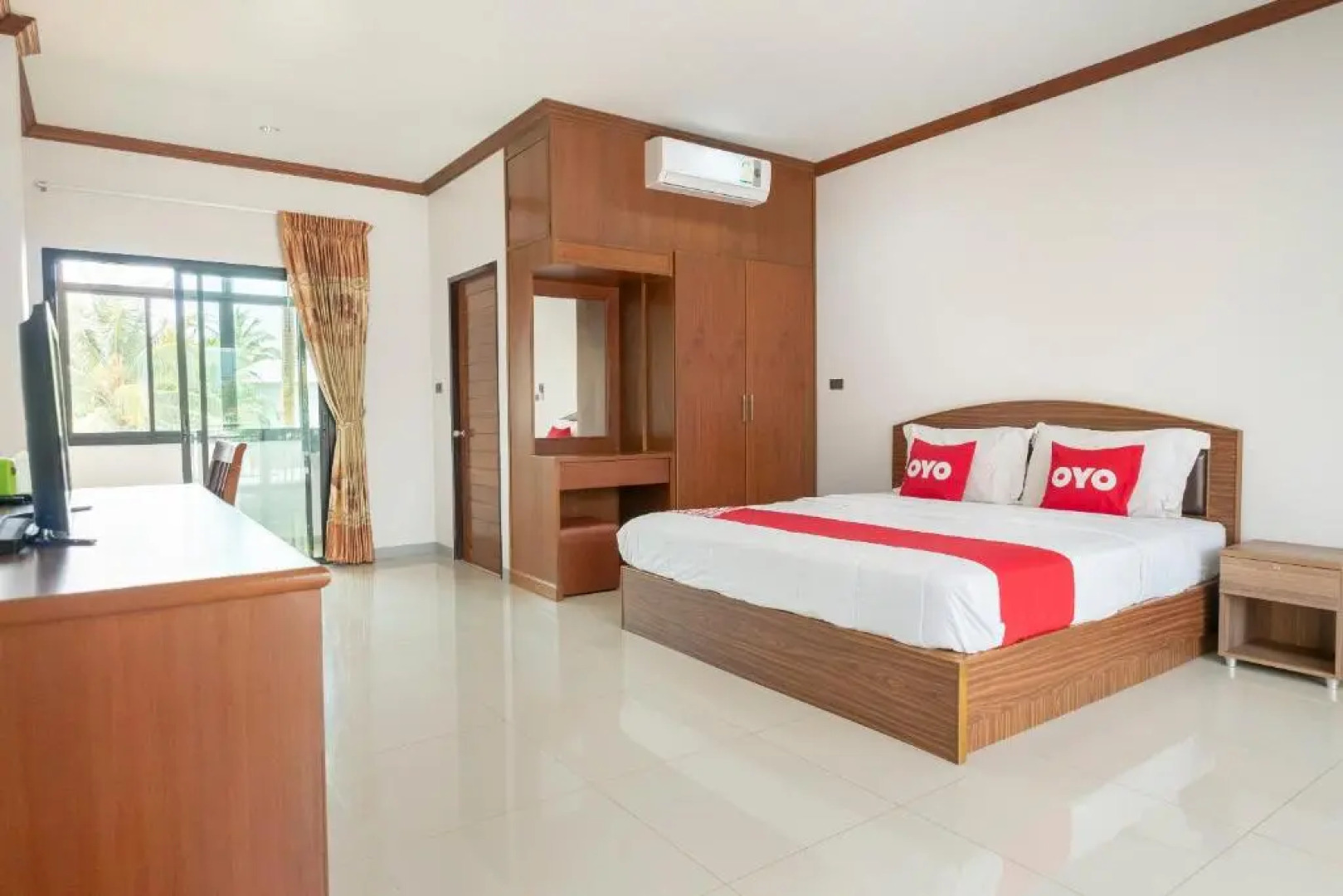 OYO 732 Juthamas Hotel