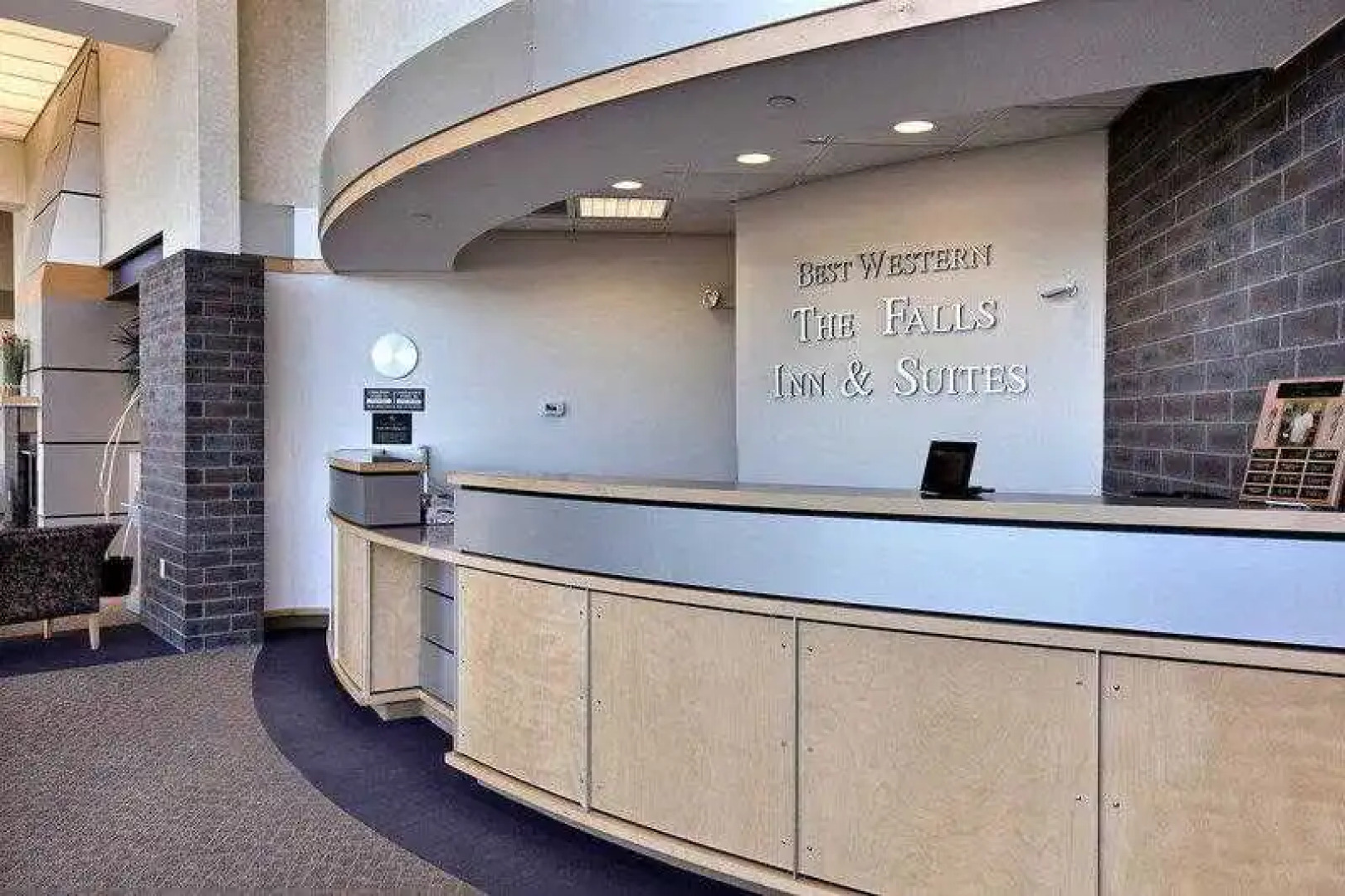 Country Inn & Suites By Carlson, Fergus Falls, Mn