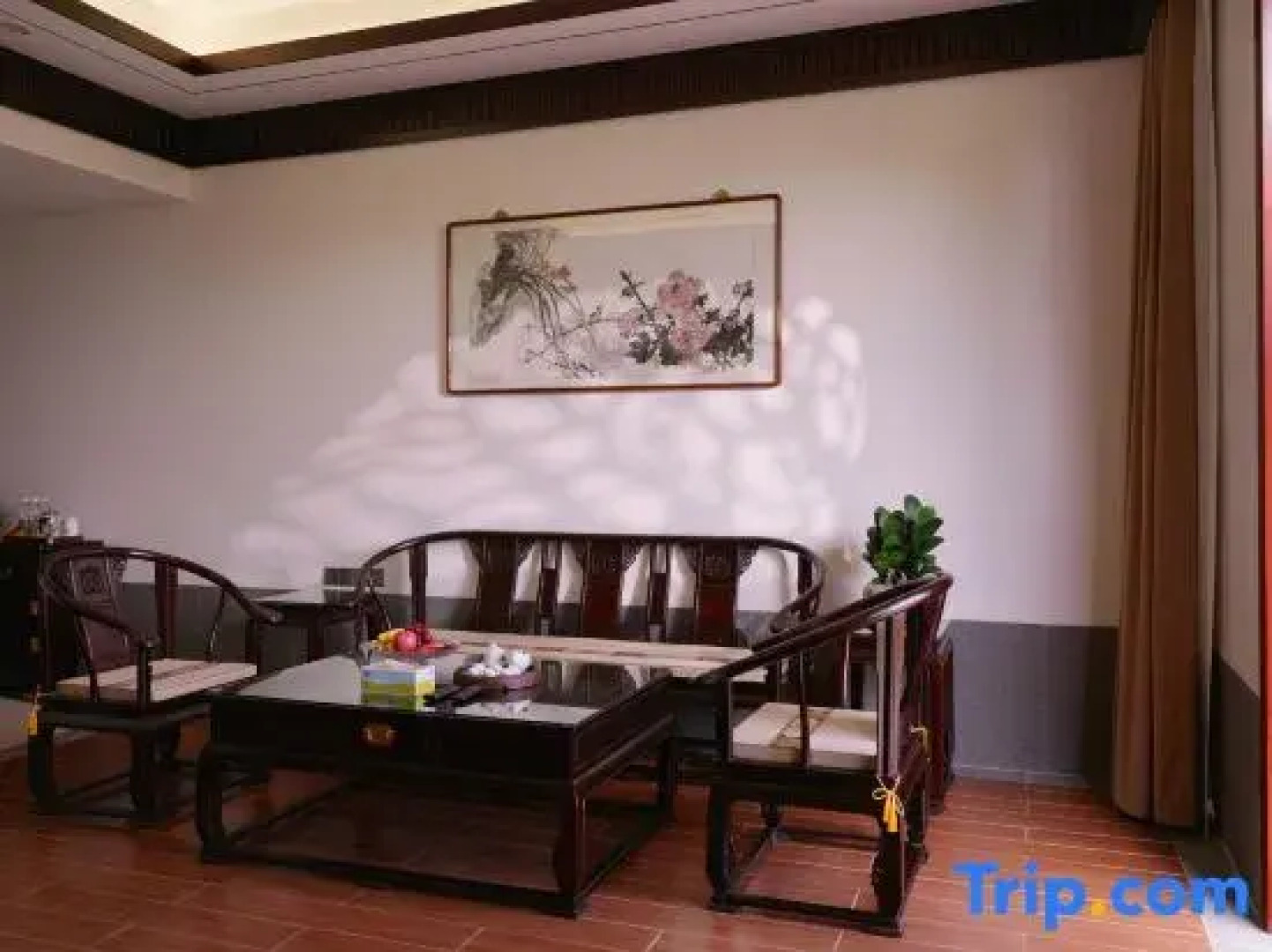 Yunfu Guest House