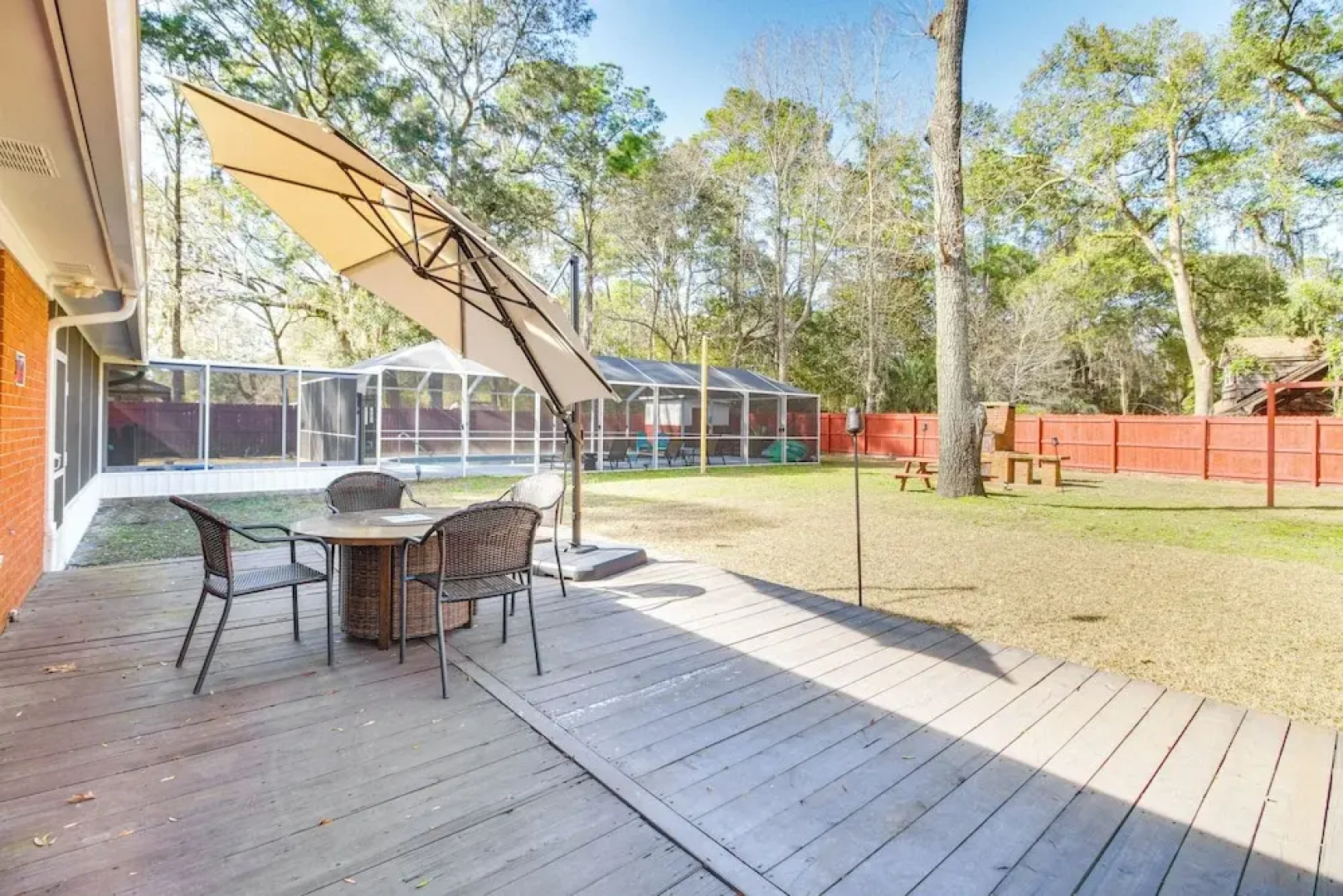 Pool + Gameroom: Family Fun Retreat in Hinesville!