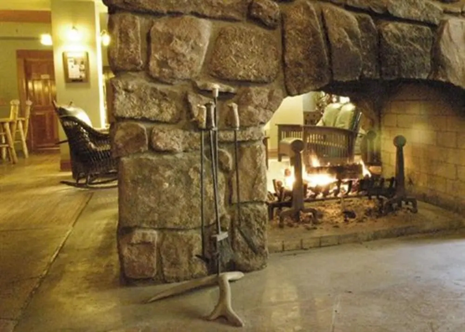 Alps Boulder Canyon Inn