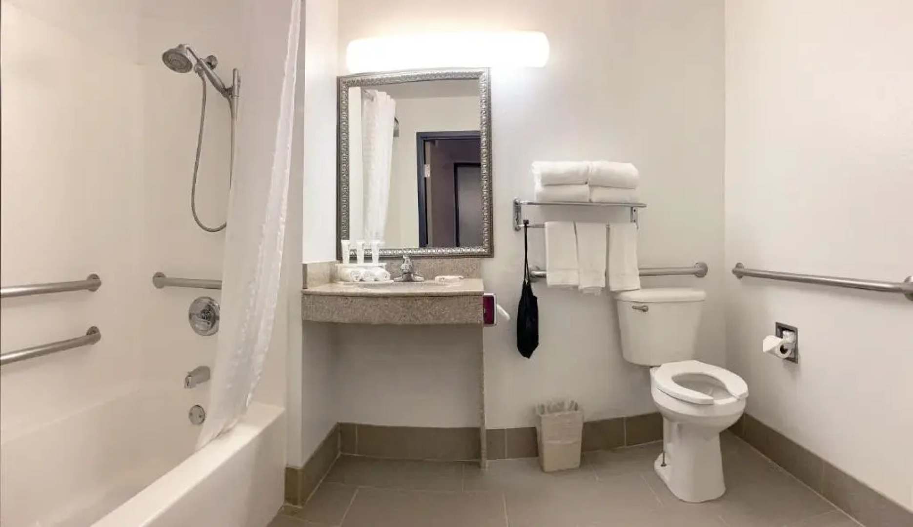 Country Inn & Suites by Radisson, Fort Worth West l-30 NAS JRB