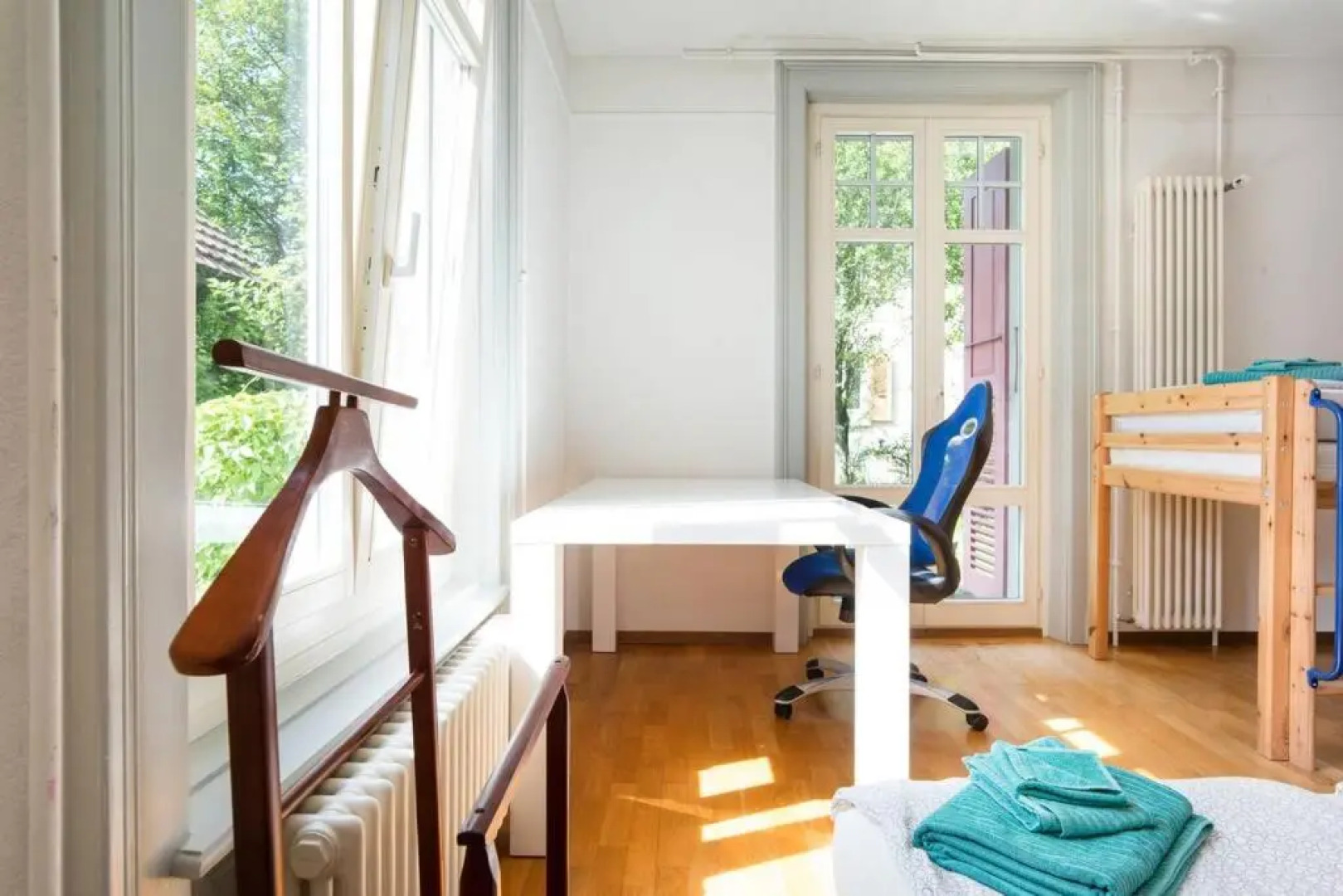 2 Zimmer in Jugendstilwohnung mit Garten (1-6 P.)