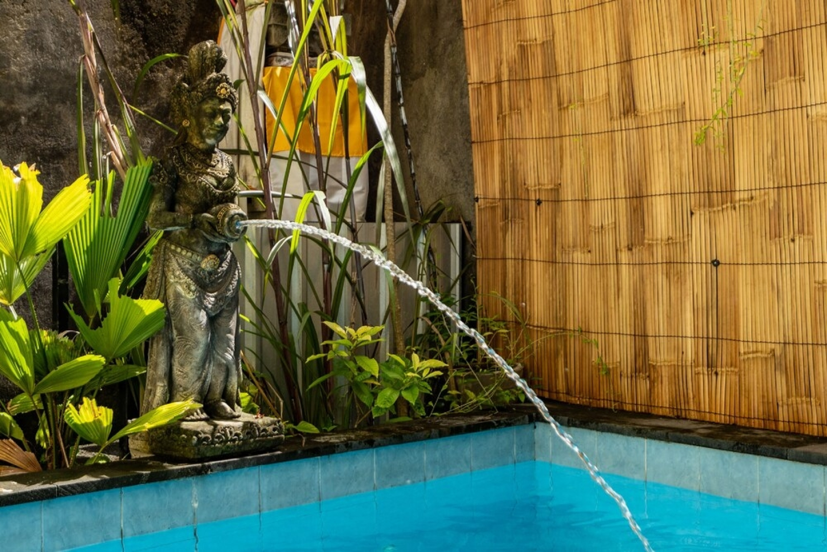 Kutus Kutus Saba Beach Villas