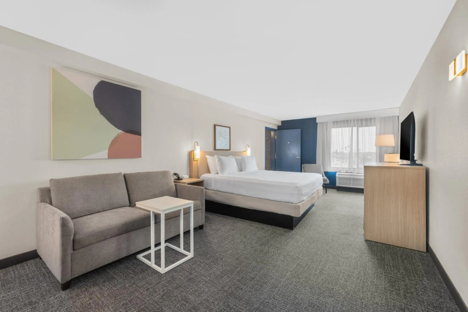 Spark by Hilton Bakersfield Central