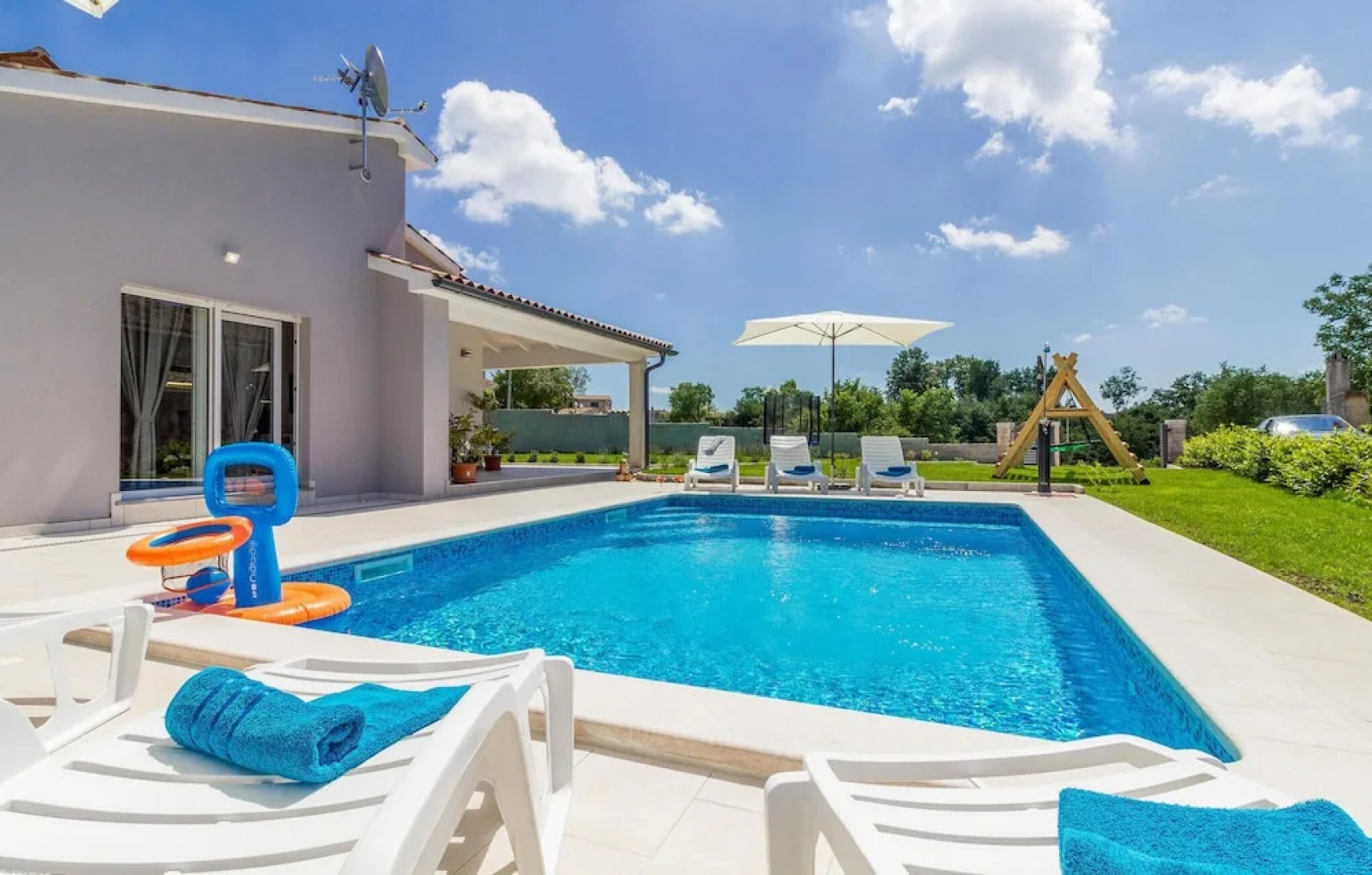 Beautiful Home in Cetinici With Wifi and 3 Bedrooms