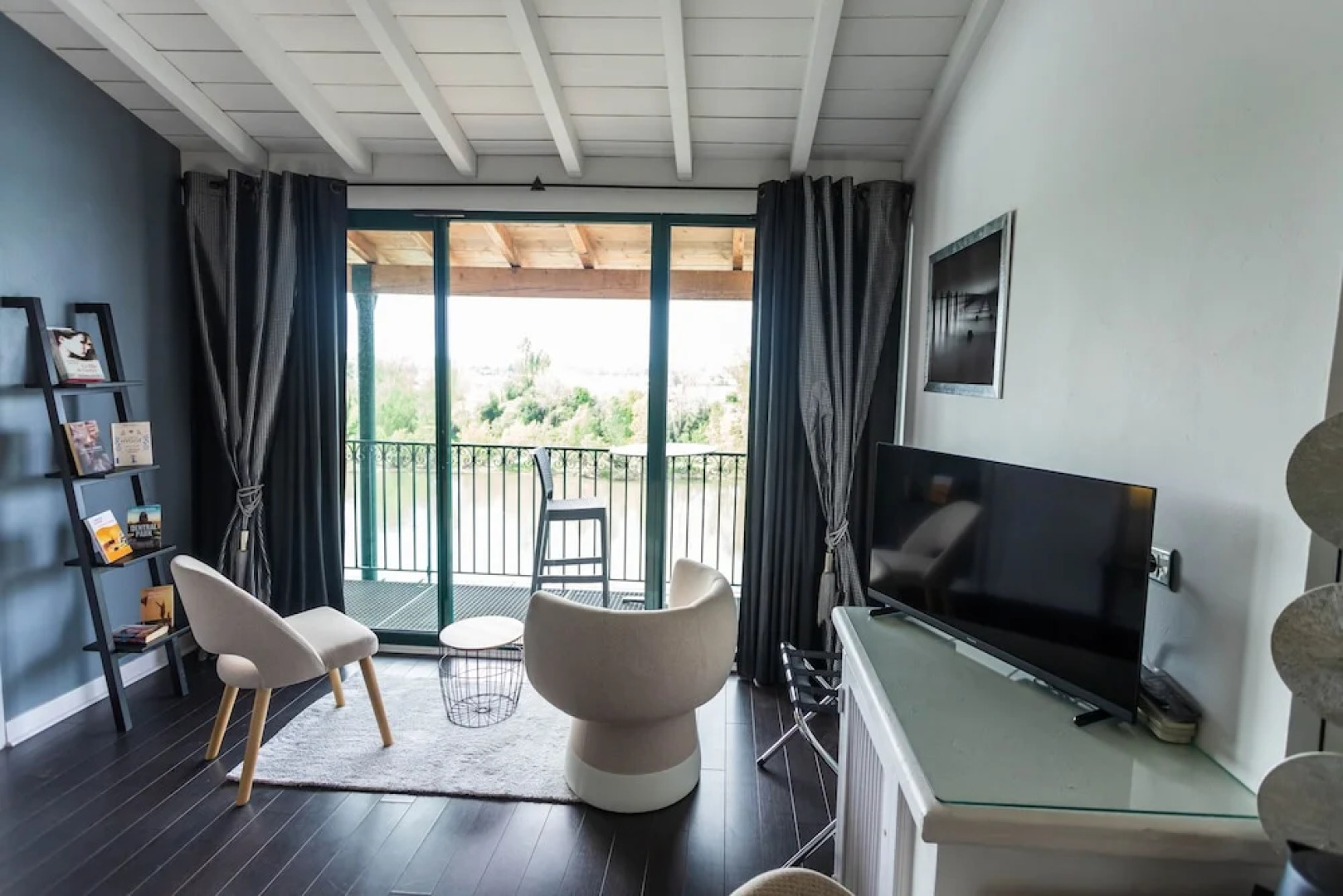 Côté Garonne-Le balcon des dames