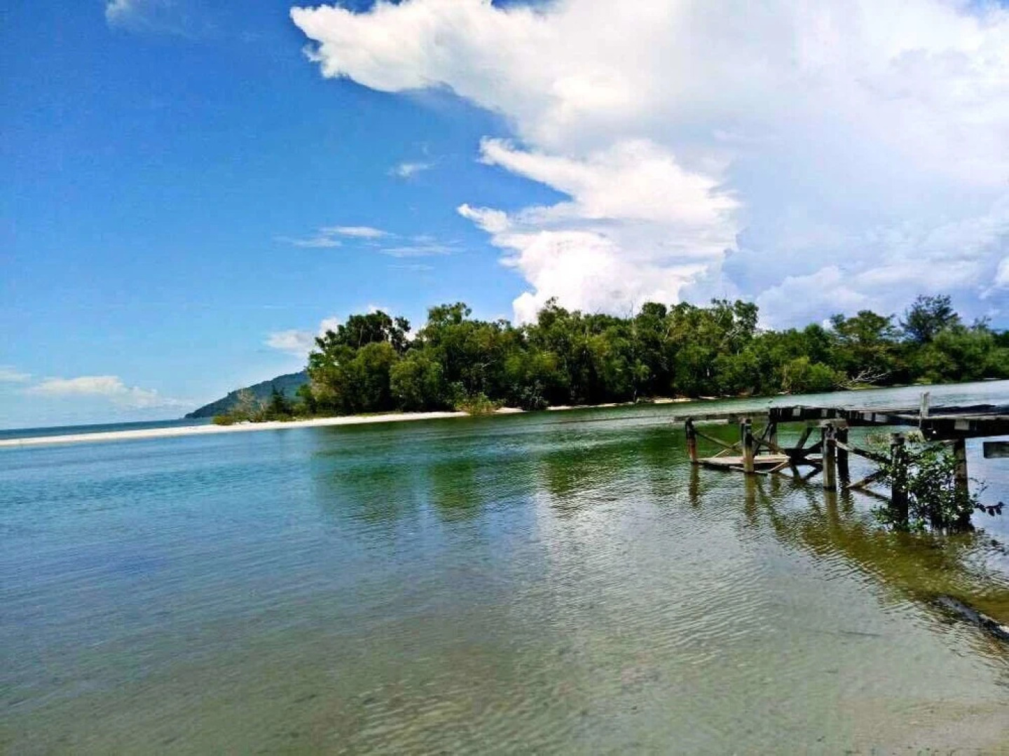 Raintree Beach & Golf Resort