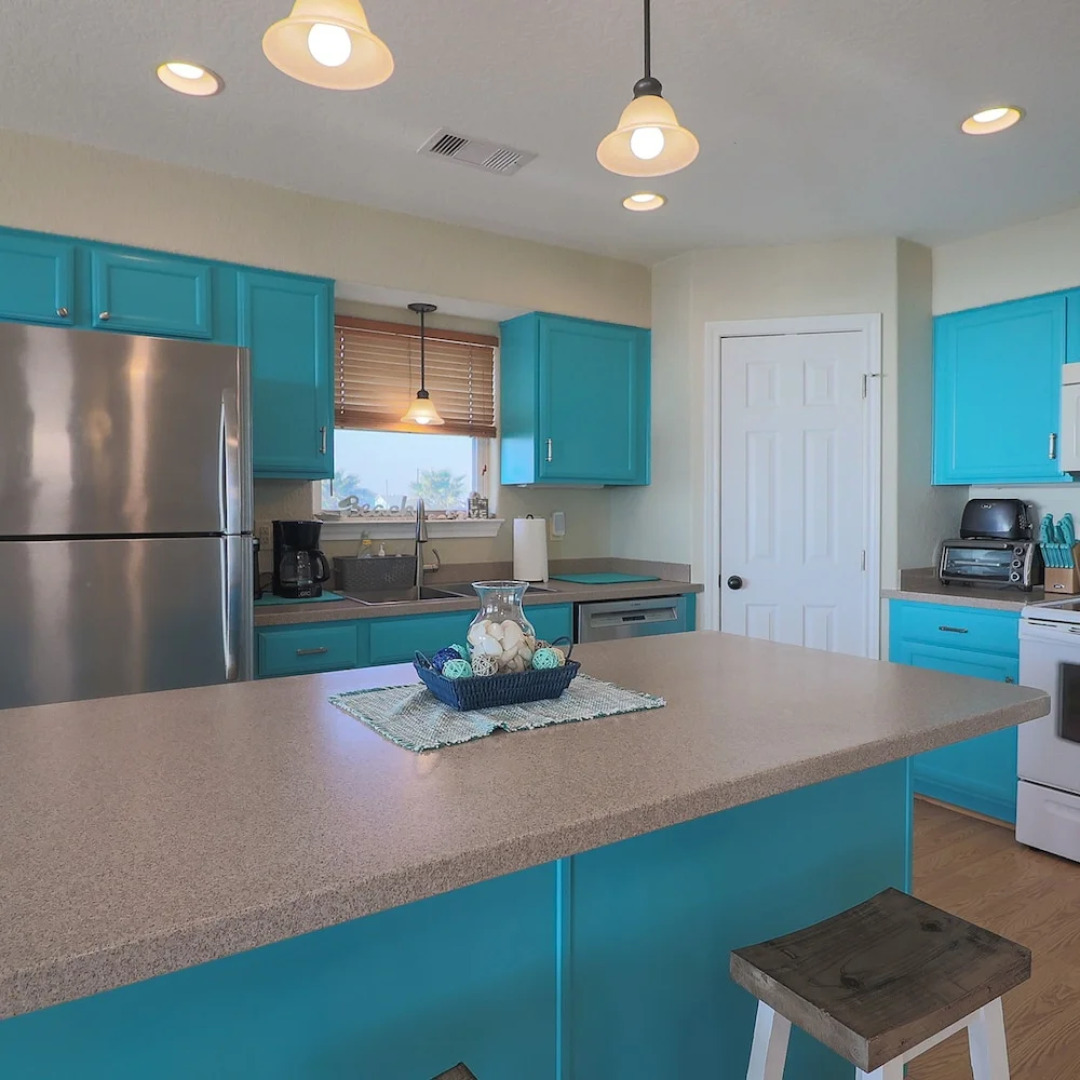 Superb Home With Private Walkover Unobstructed Views