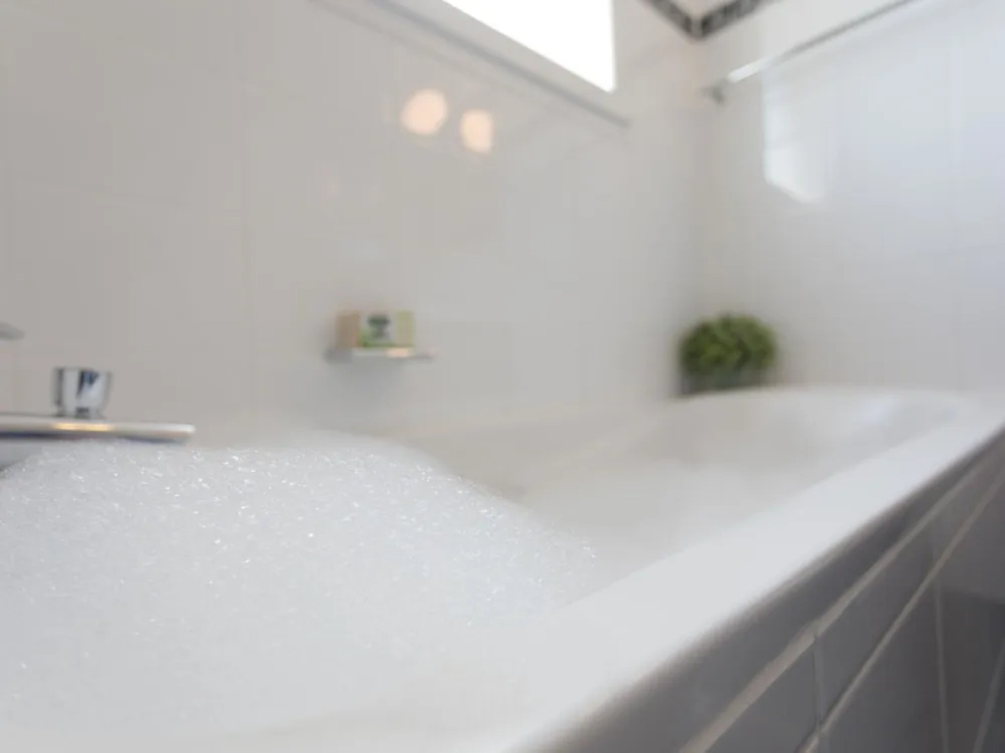 Spacious Villa With Private Swimming Pool and Jacuzzi