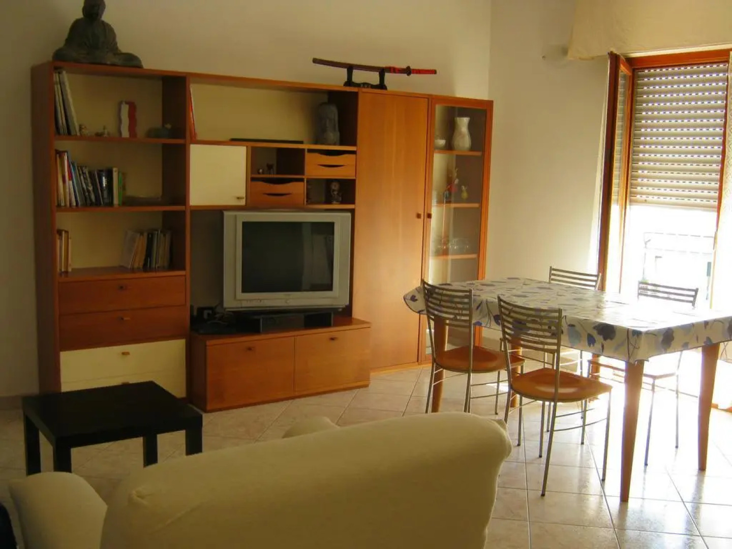 Al Mare Vicino Al Paese Vecchio