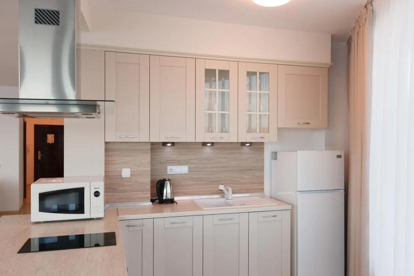 Silver Beach Apart Complex