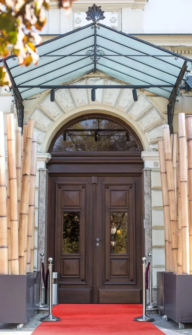 Hotel Grand Hedonist