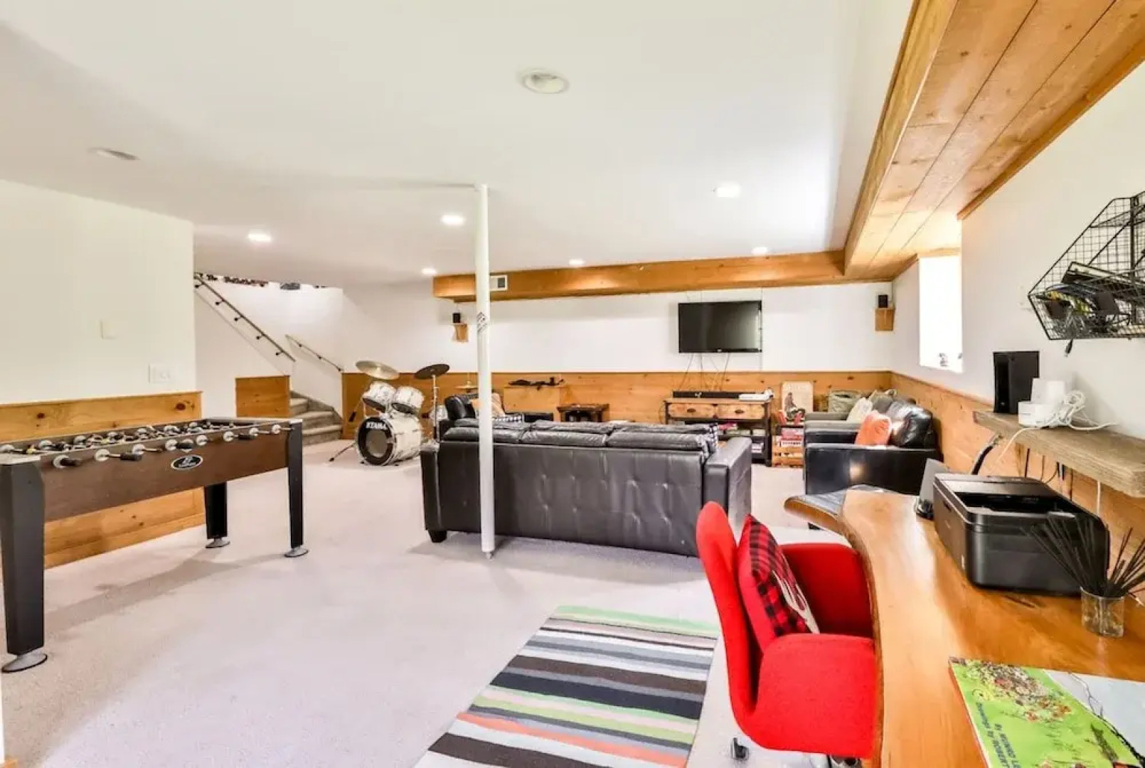 Hunter Mountain Ski House - Tesla Charger