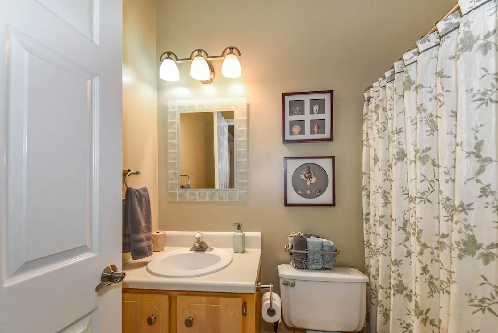 Quiet Coastal Home Savannah Ft Stewart GA