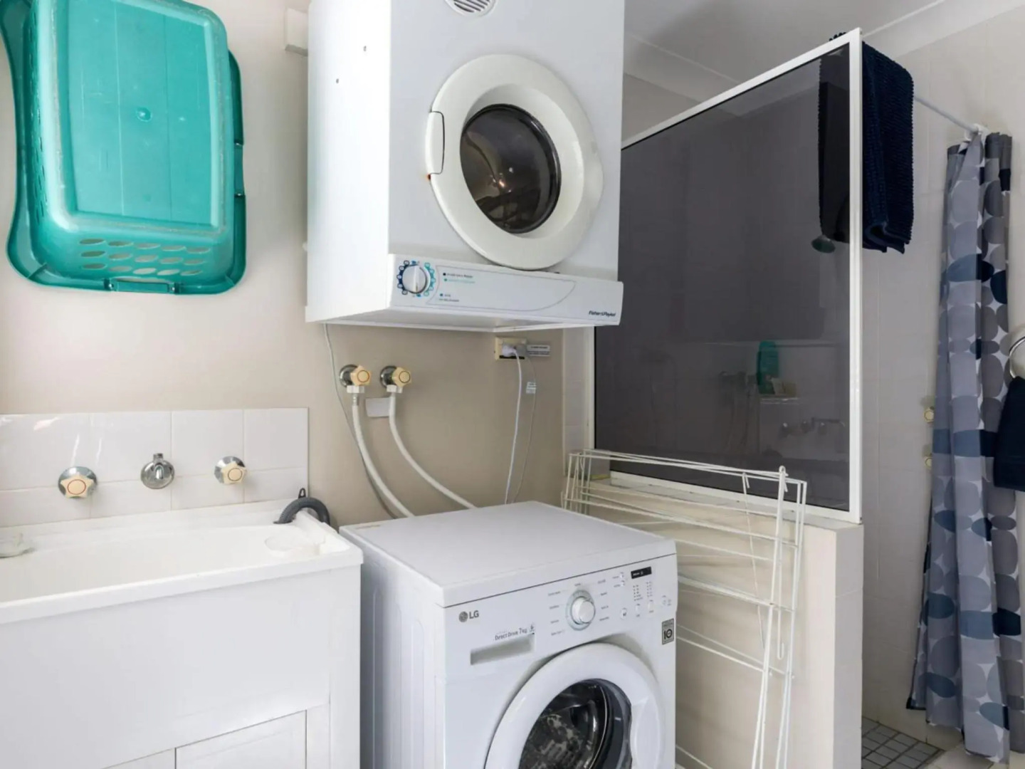 Saltwood at Hyams 4pm Check Out Sundays except Peak season