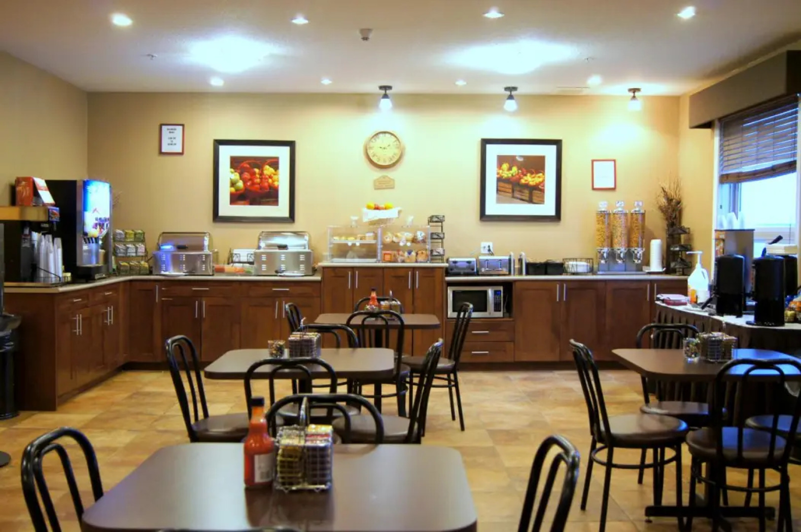 Devonian Hotel & Suites