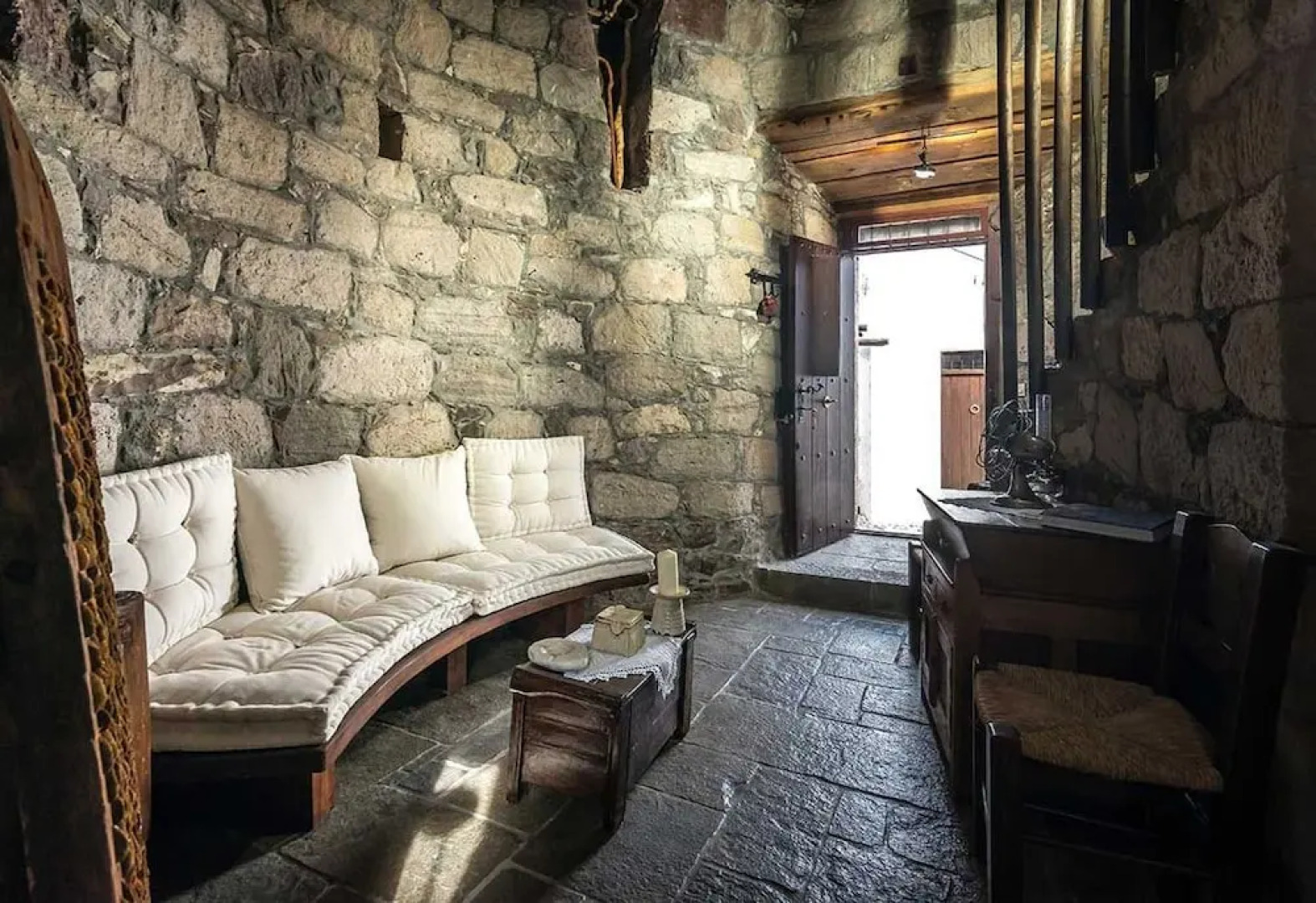 The Windmill Adamas Sea View