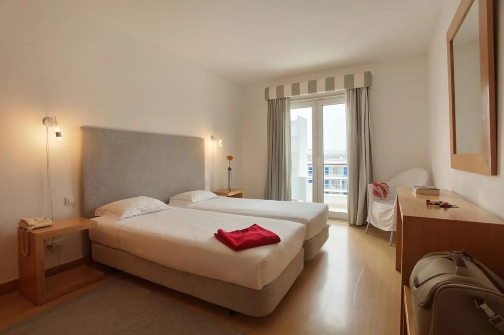 Marina Club Suite Hotel