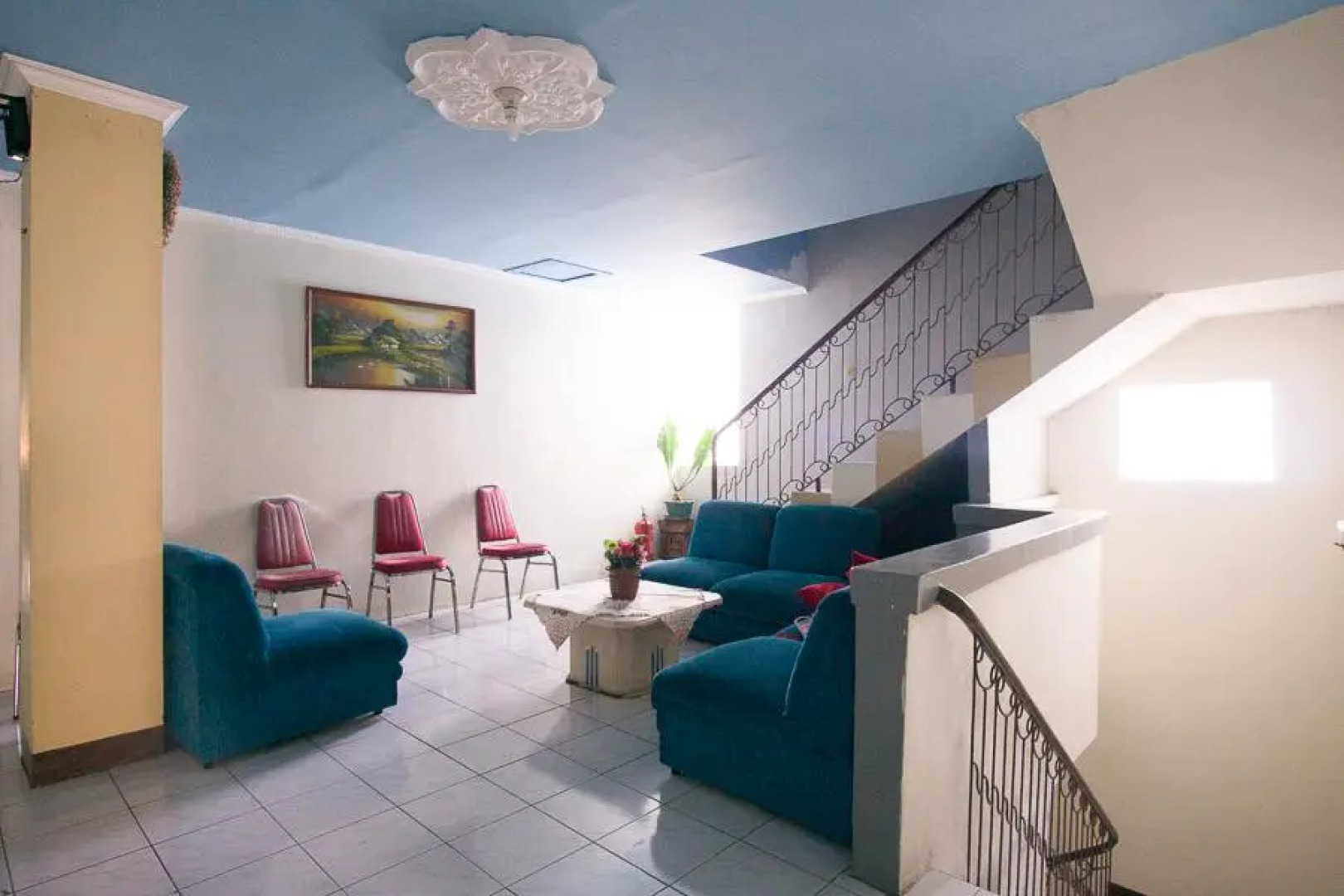 RedDoorz Plus near Pelabuhan Bitung