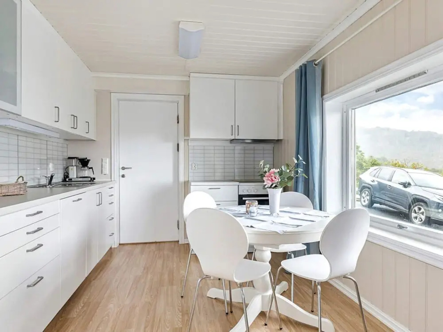 10 Person Holiday Home in Kalvag-by Traum