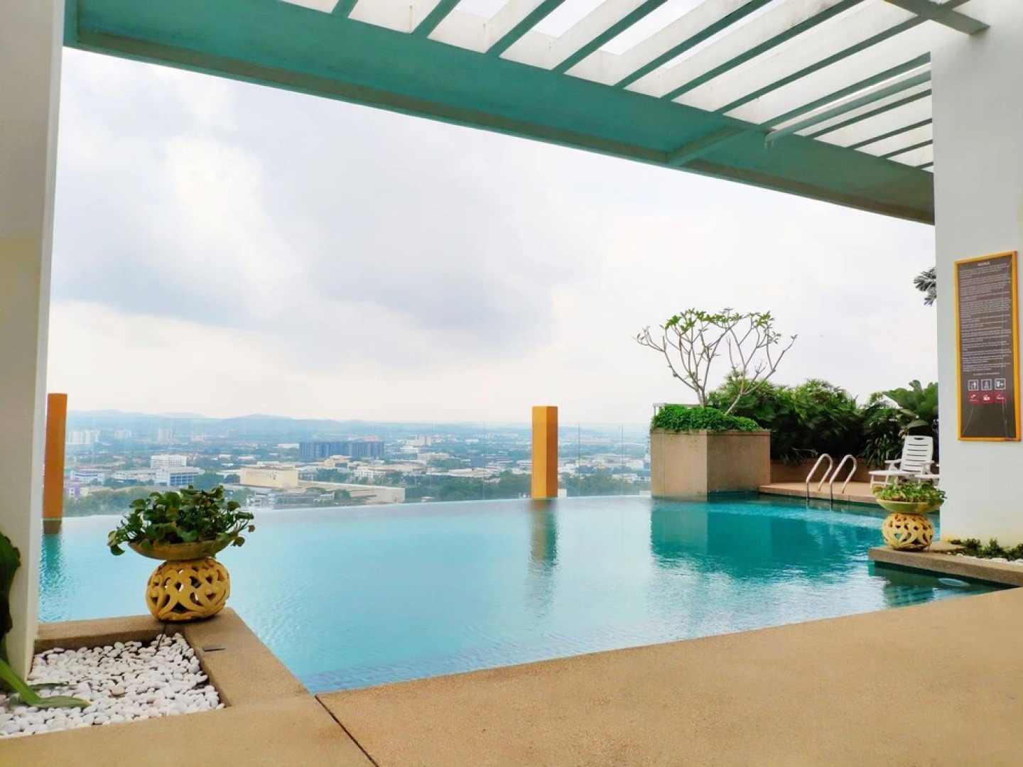 Subang Loft, 5 pax, 3 min to Subang Parade