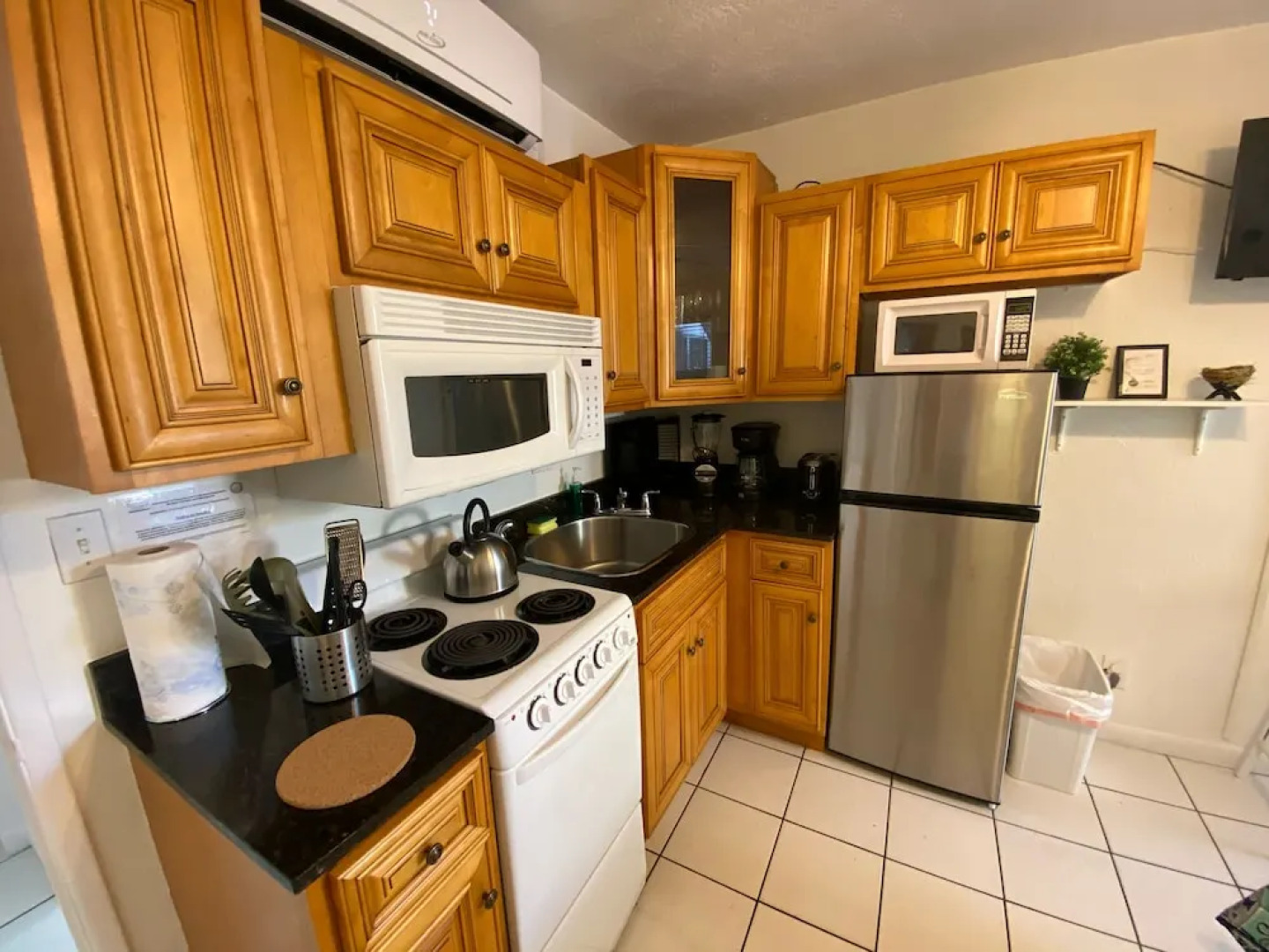 Southwinds Inn by The Gold Nests