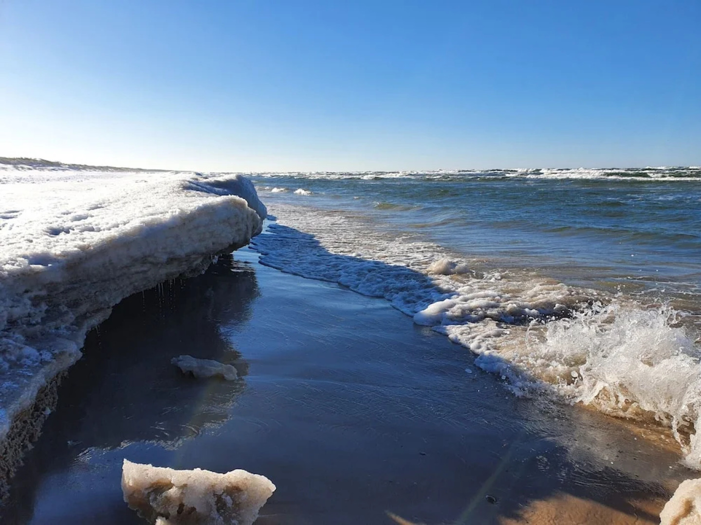 Fantastic House, Located Among Meadows and Nature, Near the Sea