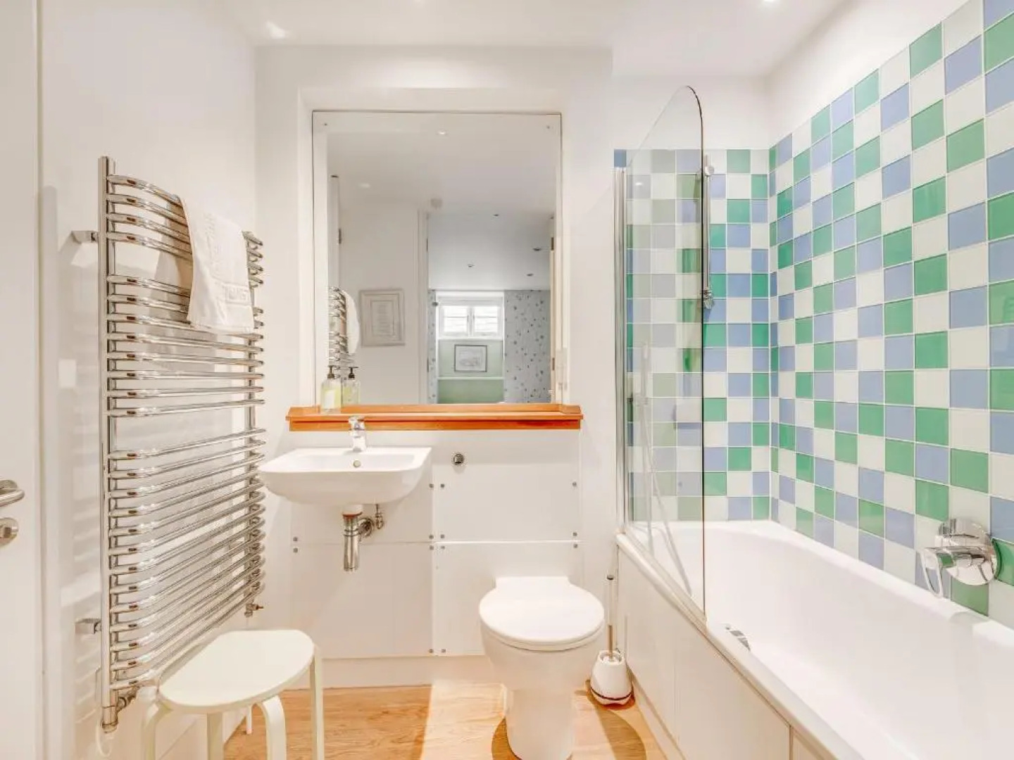 Apt 3, 26 Broad Street